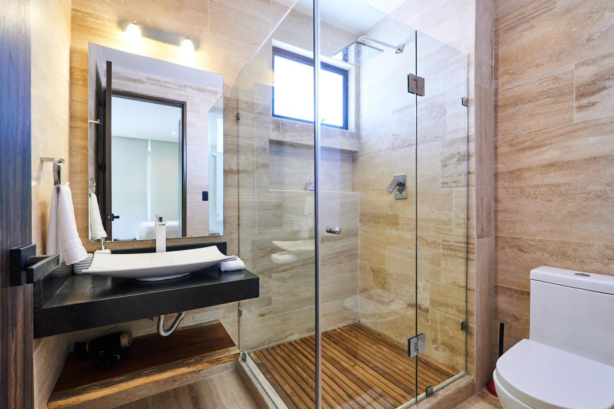 Apartment Escape - Stylish Pool, Gym & Parking *