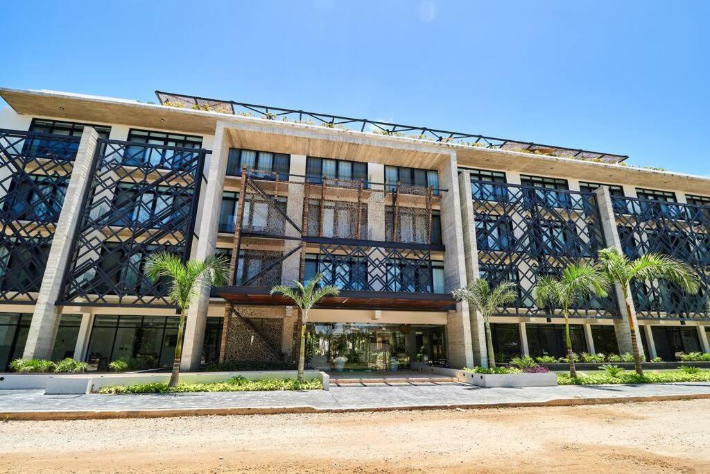 Escape - Stylish Pool, Gym & Parking Tulum